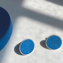 hartgut Ohrstecker Buntbeton - Ins Blaue - Silber 10mm
